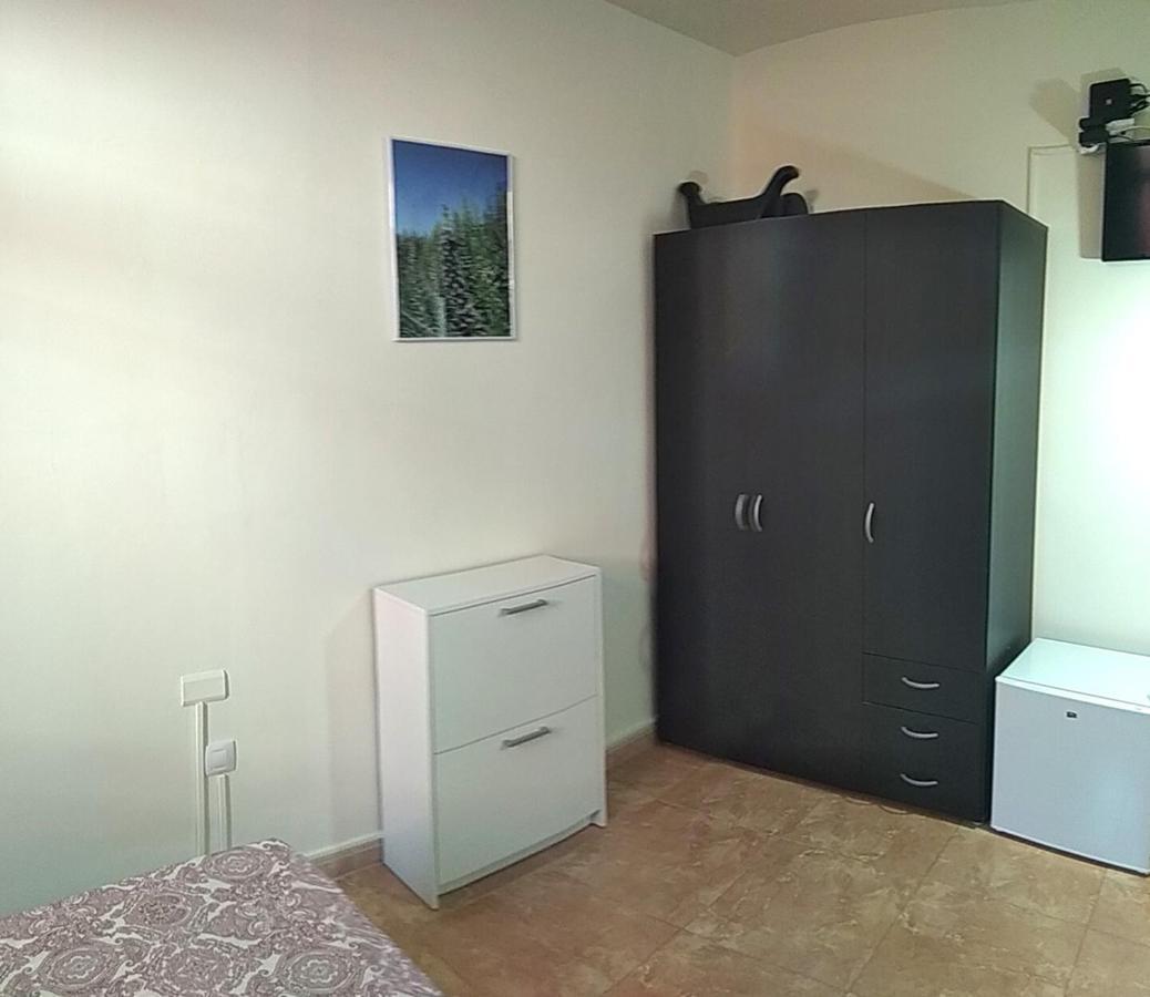 Kiki Vivienda Bed & Breakfast San Isidro  Ngoại thất bức ảnh